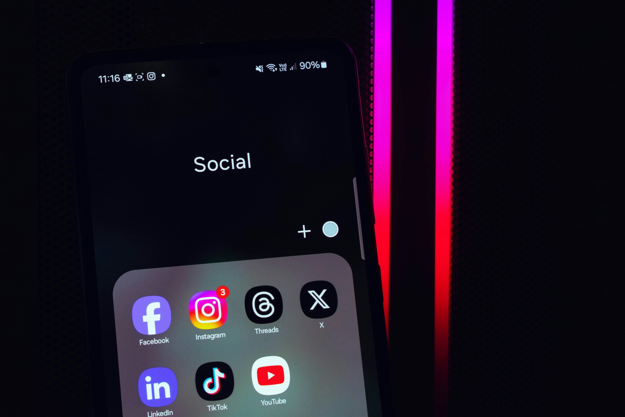 Cómo usar Reels y TikTok para negocios sin caer en lo ridículo